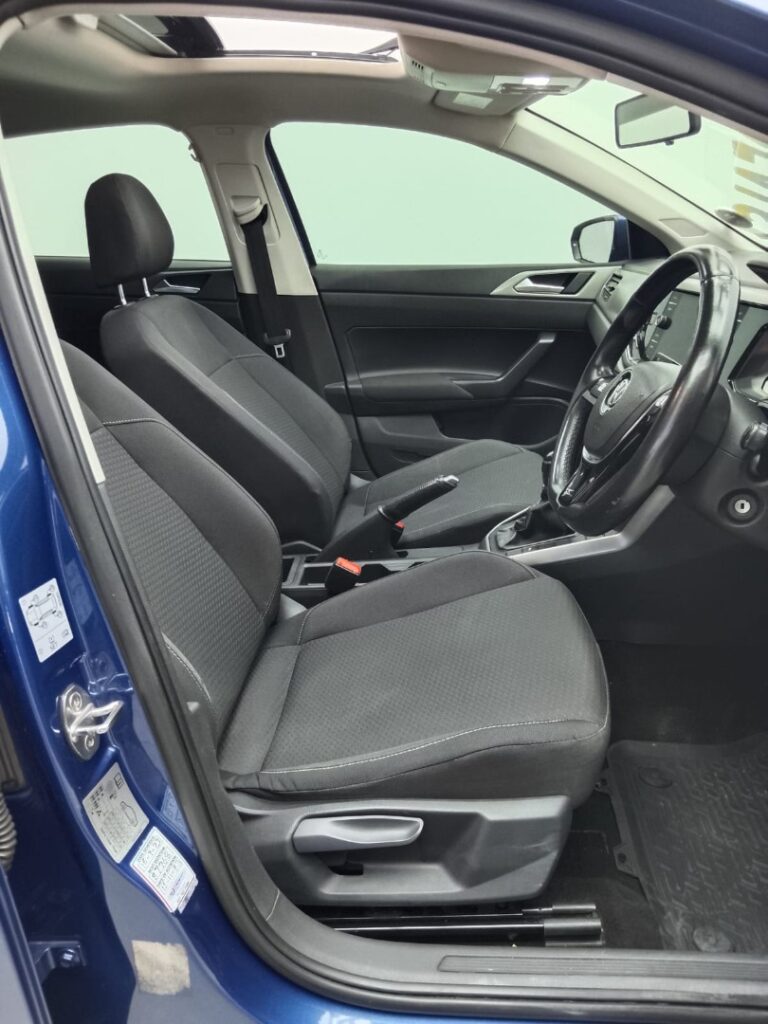 2020 VOLKSWAGEN POLO 1
