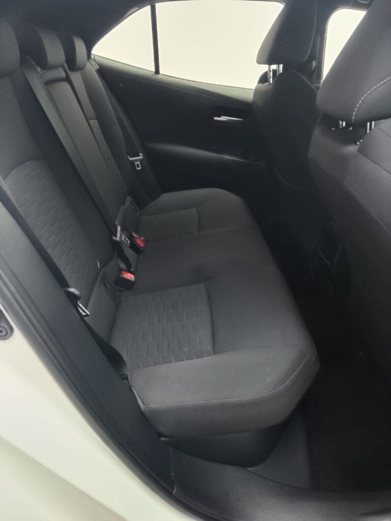 2025 TOYOTA COROLLA 1