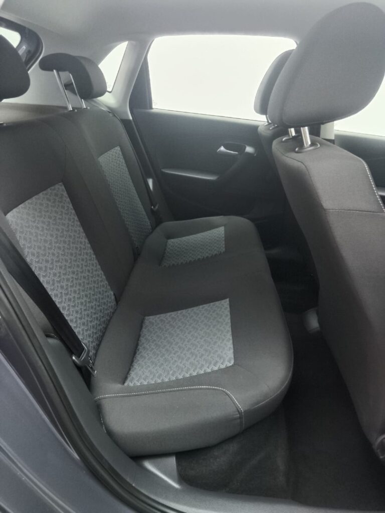 2025 VOLKSWAGEN POLO VIVO 1