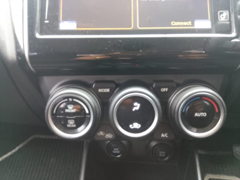 2023 SUZUKI SWIFT 1