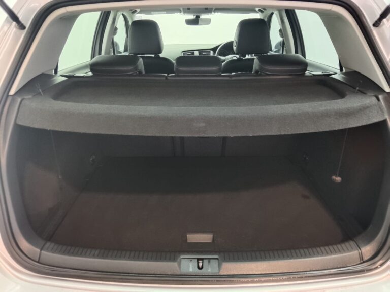 2018 VOLKSWAGEN GOLF VII 1
