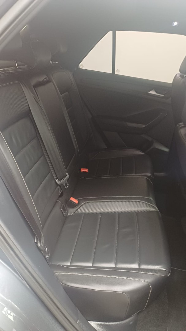 2023 VOLKSWAGEN T-ROC 2