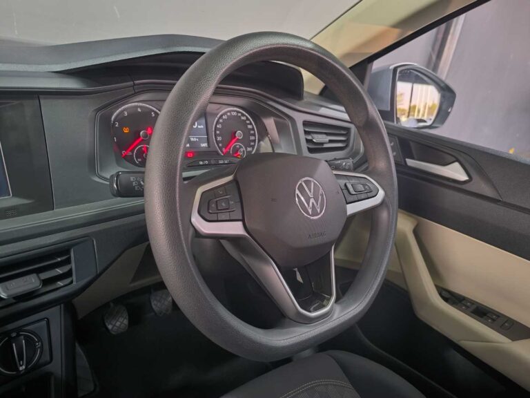 2025 VOLKSWAGEN POLO 1