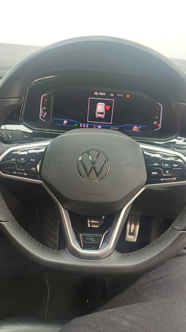 2023 VOLKSWAGEN T-ROC 2