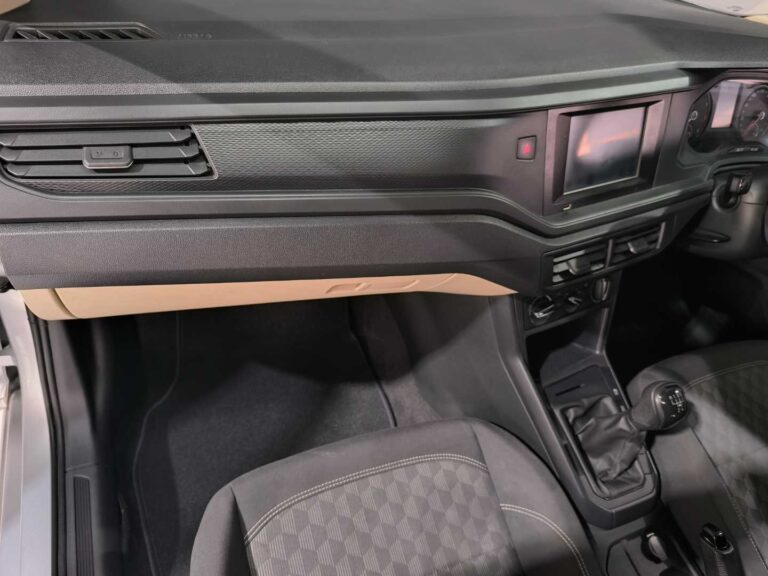 2025 VOLKSWAGEN POLO 1