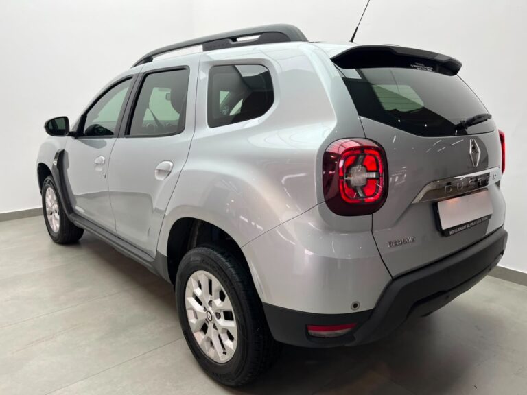 2022 RENAULT DUSTER 1