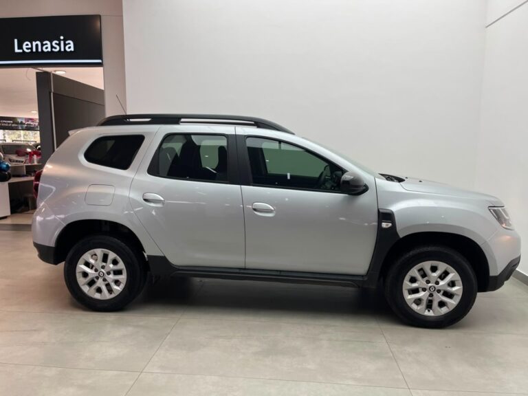 2022 RENAULT DUSTER 1