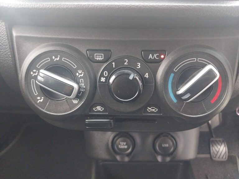 2024 TOYOTA VITZ 1