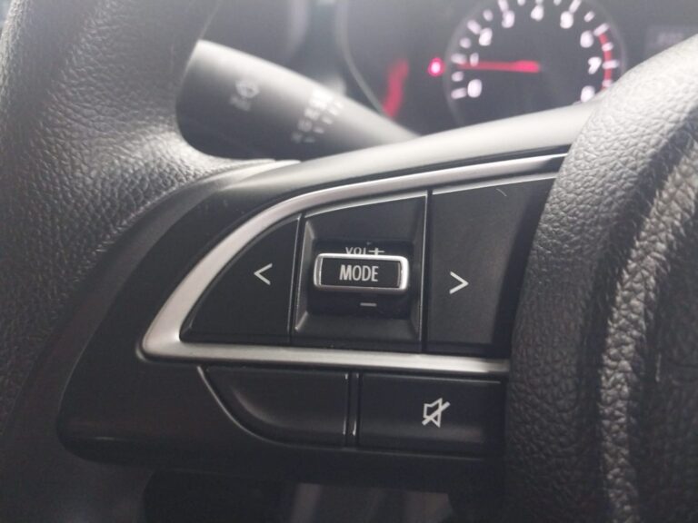 2025 SUZUKI SWIFT 1