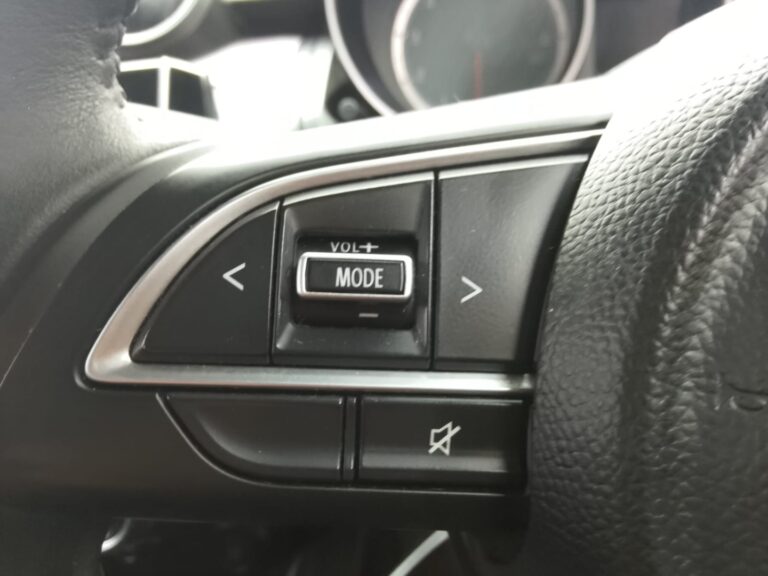 2023 SUZUKI SWIFT 1
