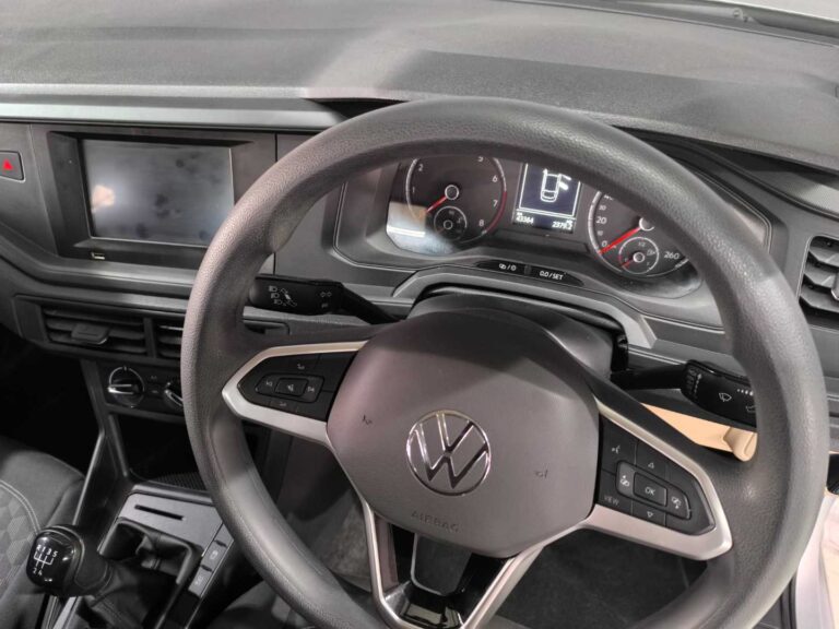 2025 VOLKSWAGEN POLO 1