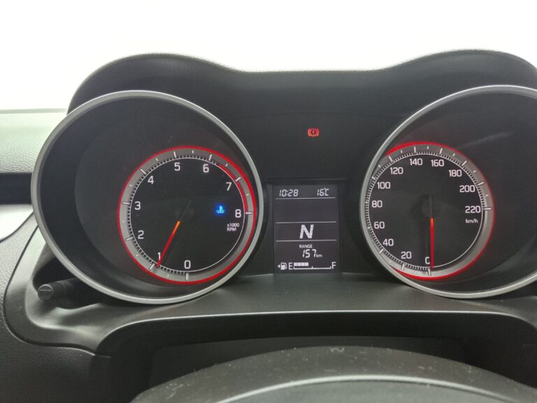 2023 SUZUKI SWIFT 1