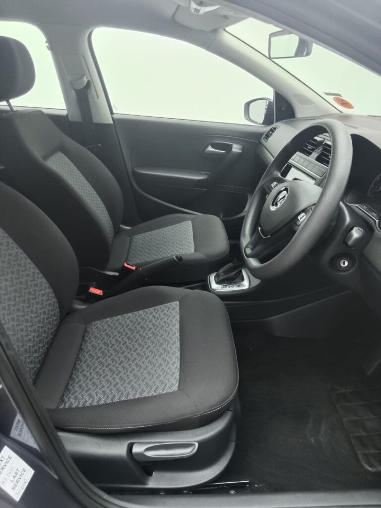 2025 VOLKSWAGEN POLO VIVO 1