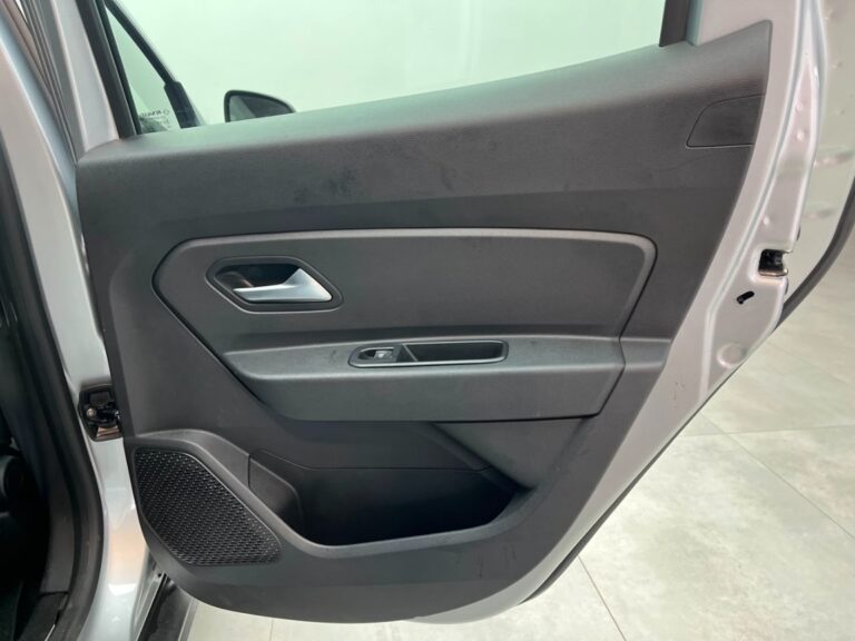 2022 RENAULT DUSTER 1