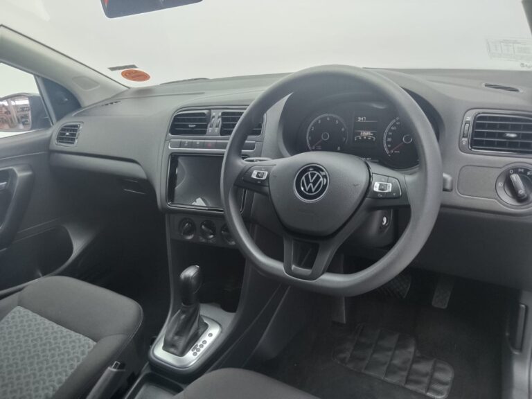 2025 VOLKSWAGEN POLO VIVO 1