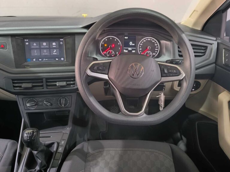 2025 VOLKSWAGEN POLO 1