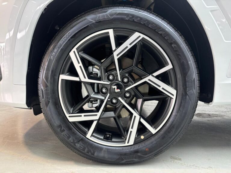 T Awd My25 for sale