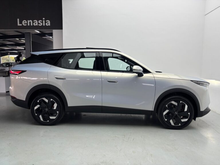 2026 OMODA C7 1