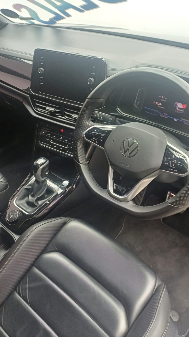 2023 VOLKSWAGEN T-ROC 2