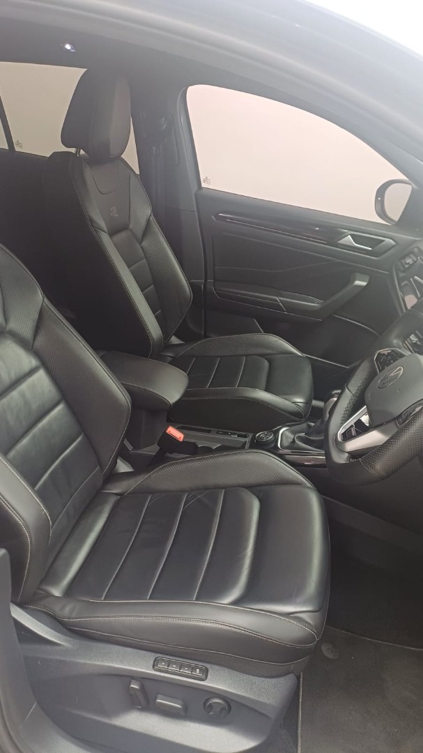2023 VOLKSWAGEN T-ROC 2