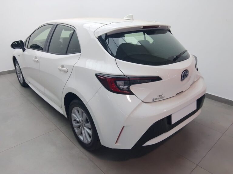 2025 TOYOTA COROLLA 1