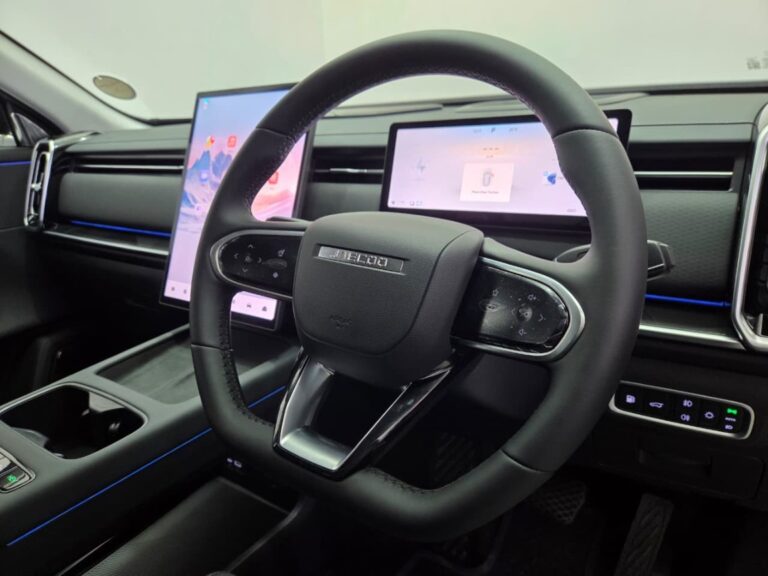 2025 JAECOO J7 1