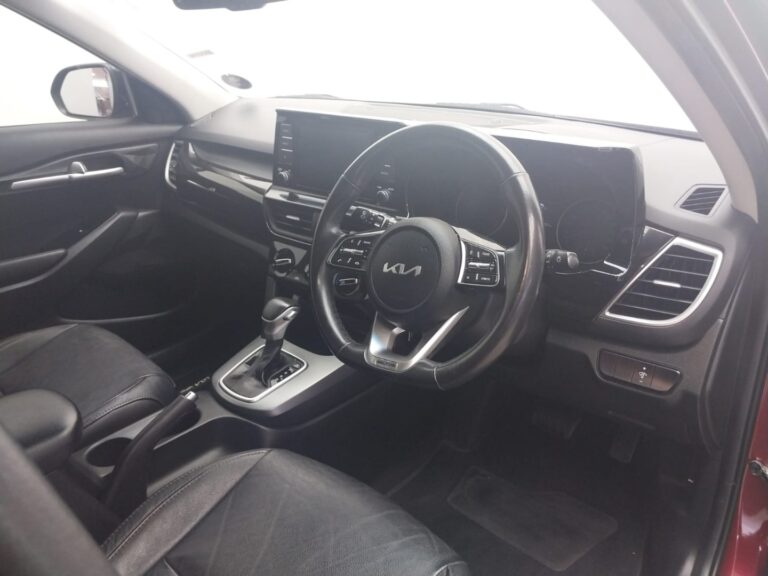 2021 KIA SELTOS 1