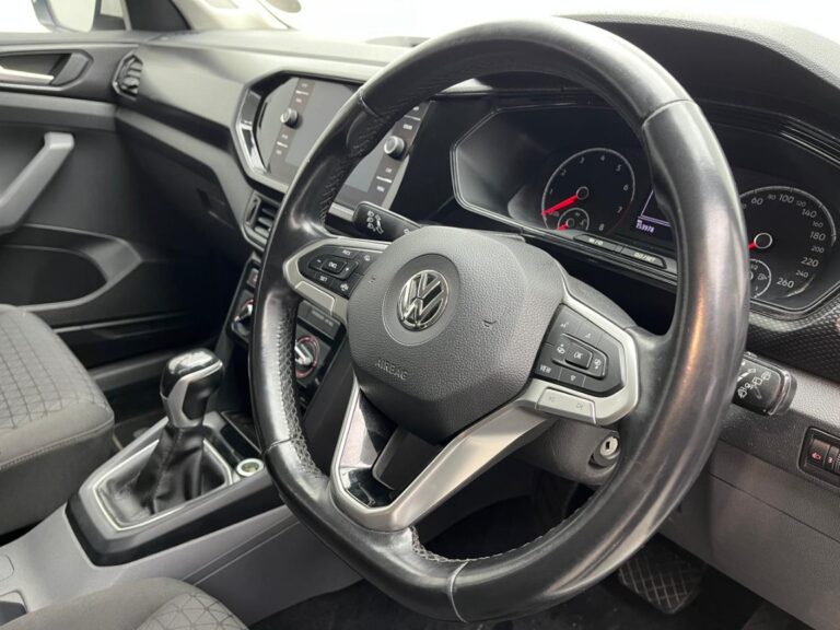 2020 VOLKSWAGEN T-CROSS 1
