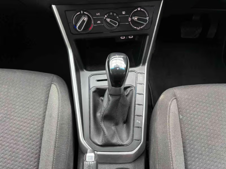 2025 VOLKSWAGEN POLO 1