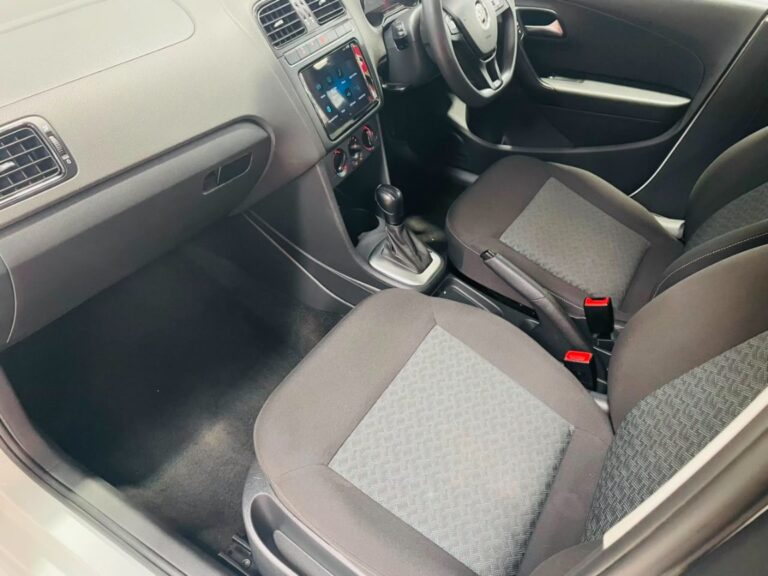 2025 VOLKSWAGEN POLO VIVO 1