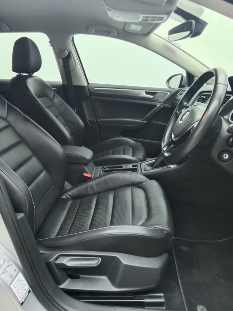 2018 VOLKSWAGEN GOLF VII 1